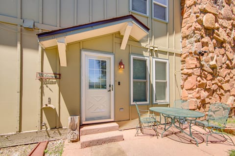 3 Mi to Winter Park Resort: Cozy Ski Condo Apartment in Fraser