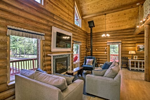 'The InnLet' - Comfy Cabin By Conkling Marina House in Kootenai County