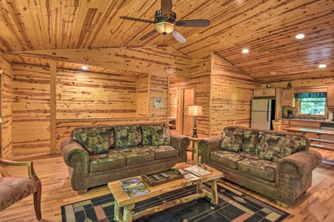 ‘The Outlook’ at the Sautee Mountain Retreat! House in White County