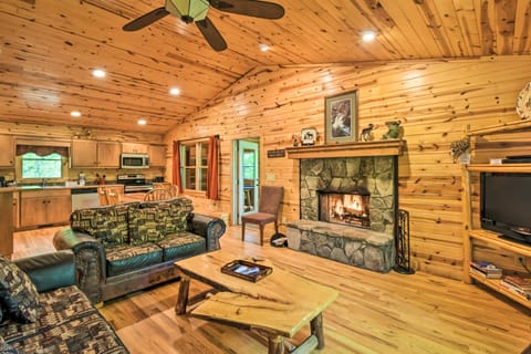 ‘The Round About’ at Sautee Mountain Retreat! House in White County