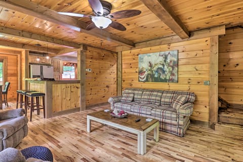 Updated Cabin: <10 Miles to Skiing & Hiking! House in Maggie Valley