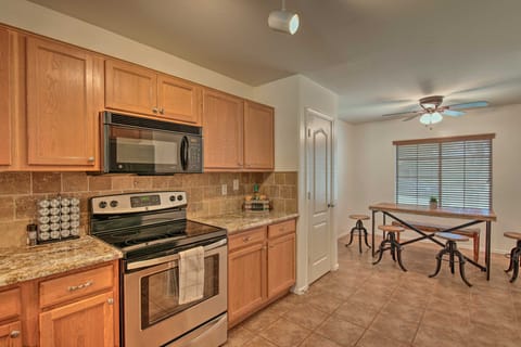 Chic Goodyear 'Desert Beach House' w/ Hot Tub House in Goodyear