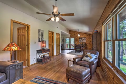 Keystone Escape w/ Amazing Mt Rushmore View! Casa in Keystone