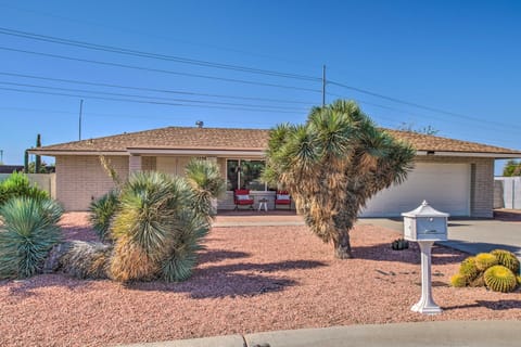 Pet-Friendly Arizona Escape: Golf & Hike Nearby! House in Litchfield Park