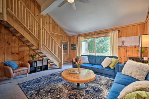 Relaxing Mountain Refuge: 4 Miles to Mt Snow! Apartment in West Dover