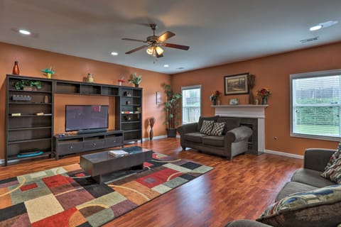 Family Getaway w/ Movie Room Near Atlanta! House in McDonough