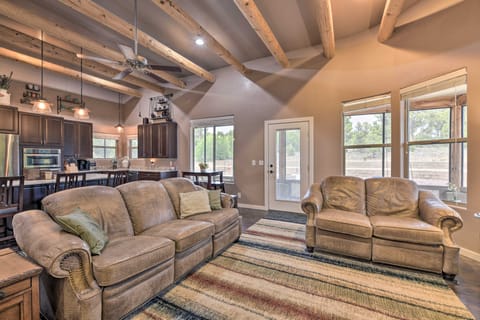 Luxe 5-Acre Mancos Home ~ 1 Mi to Mesa Verde House in Colorado