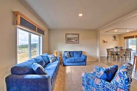 Cedaredge Hideaway w/ Grill & Mountain Views! House in Colorado