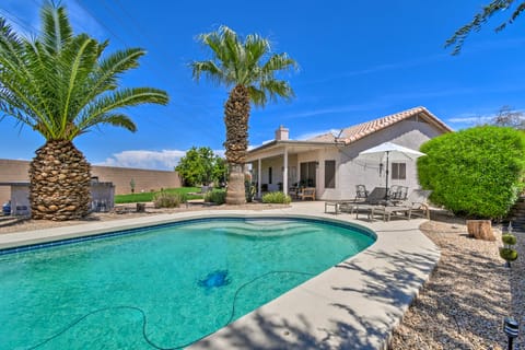 Luxe Home w/ Private Heated Pool & Outdoor Oasis! Haus in Avondale
