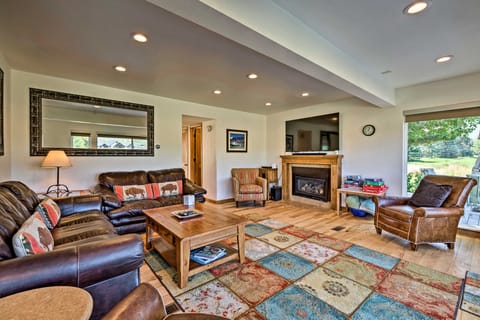 Park City Townhome w/ Hot Tub & Mountain Views! Apartment in Snyderville