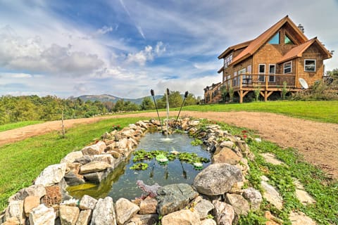 Stunning Mountain Views: Hot Springs Hideaway! House in Buncombe County