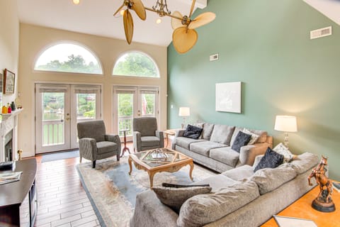 2-Story Deck: Waterfront Lake Lure Home! House in Lake Lure