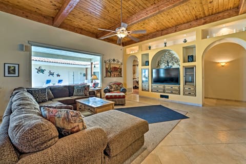 Deluxe Adobe Home & Casita w/ Outdoor Pool & Spa! House in Lake Havasu City