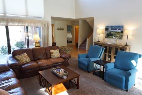 Superb Park City Townhome - Walk to Ski Lift! Condo in Snyderville
