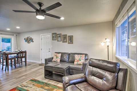 1 Mi to Winery: Clifton Escape w/ Grill & Yard! House in Colorado