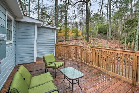 Centrally Located Hot Springs Home w/ Deck! Casa in Hot Springs