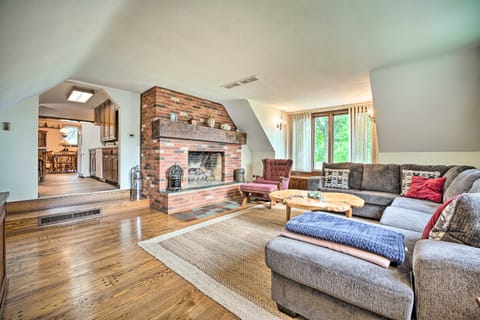 Gorgeous Bremen Home with Lake Access & Yard! House in Indiana