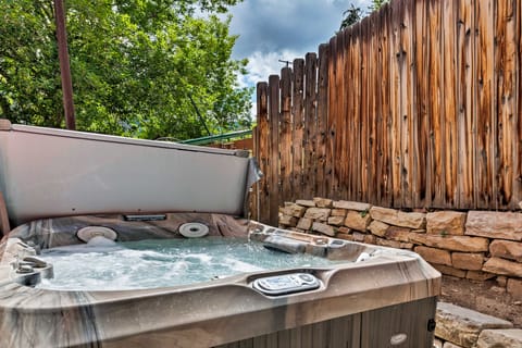 Quiet Park City Home w/ Hot Tub - Walk to Main St! House in Park City