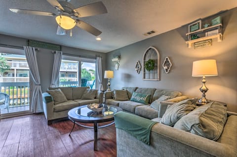 Sandpiper Cove Escape on Canal - Walk to Beach! Apartment in Destin