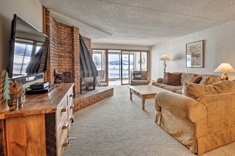 Lake Dillon Retreat w/ Mtn Views & Hot Tub Access! Apartment in Dillon