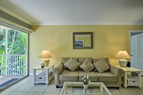 Longboat Key Resort Escape - Walk to the Beach! Apartment in Longboat Key