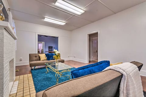 1 Mi to Bathhouse Row: Bright Hot Springs Home! House in Hot Springs