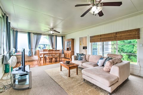 Hilo Home Base - 3 Miles to State Park & Beach! Casa in Hilo
