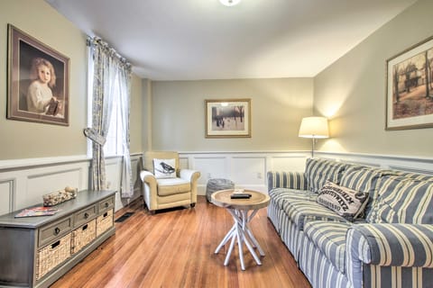 Inviting Salem Apartment Near Waterfront & Museums Eigentumswohnung in Marblehead