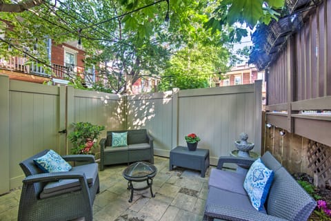 Harrisburg Retreat w/ Deck, Balcony & Grill! Apartment in Harrisburg