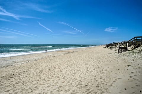 Carolina Beach Condo with Deck: Steps to Shore! Condo in Carolina Beach