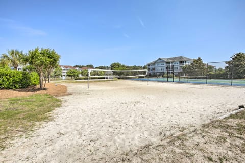 North Myrtle Beach Condo with Private Balcony! Apartment in North Myrtle Beach