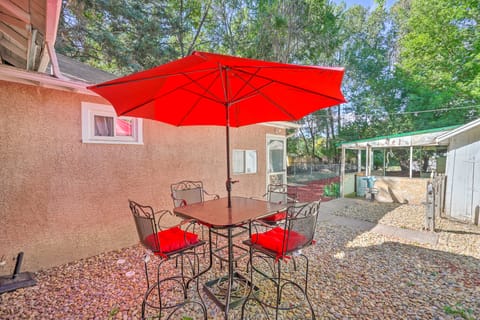 Cozy Home w/ Patio in the Heart of Cañon City! House in Canon City