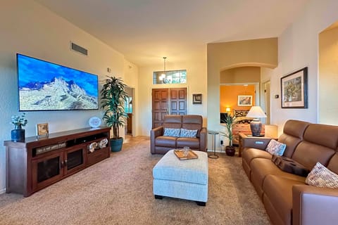 Oro Valley Getaway w/ Patio, BBQ & Mountain Views! Apartment in Oro Valley