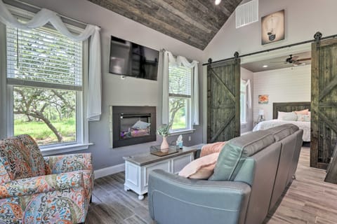 Cozy Spring Branch Cottage in Hill Country! Cottage in Spring Branch