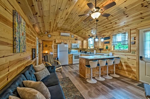 Cozy Lakefront Cabin w/ On-Site Waterfall & Hiking House in Nolin Lake