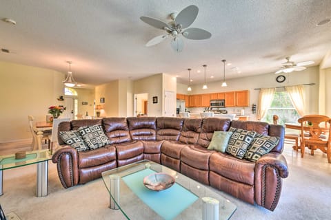 Bright, Breezy Bradenton Home: 7 Mi to Beach! House in Longboat Key