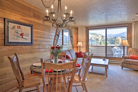 Lakefront 4-Season Gem < 1 Mi to Keystone Ski Lift Apartment in Keystone