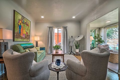 Renovated 1940's Home with Patio + Backyard! House in El Paso