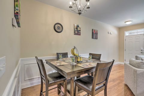 Macon Townhome w/ Patio, 5 Miles to Downtown! Eigentumswohnung in Macon