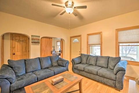 All-Season Grand Haven Getaway with Deck! House in Grand Haven