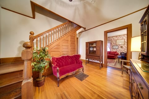 Historic Victorian Farmhouse w/ Porch & Views! House in Allegheny River