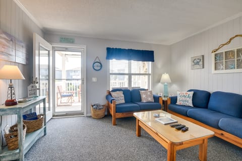 Sunny Condo - Private Ocean Isle Beach Access! Apartment in Ocean Isle Beach