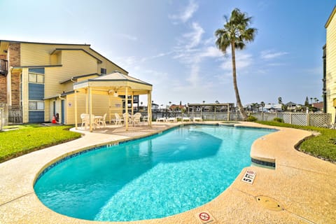 Chic Waterfront Condo w/ Private Boat Dock! Apartment in North Padre Island