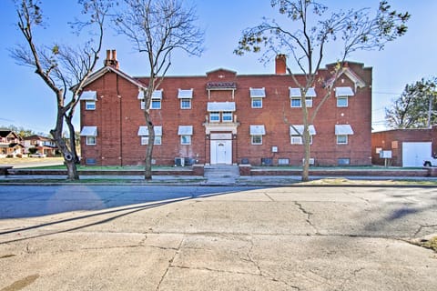 Restored Enid Apt ~ 1 Mile to Historic Downtown! Condo in Enid