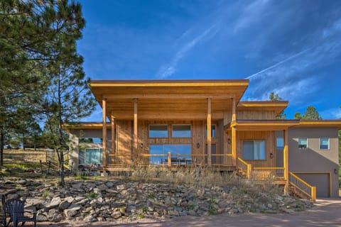 Modern Mtn-View Retreat ~ 2 Mi to Ski Resort! House in Angel Fire