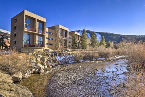 Copper Mtn Condo: Steps to Ski Lift & Golfing Condominio in Copper Mountain