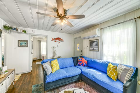 Cozy Texas Cottage < 2 Mi to Rockport Beach! Cottage in Rockport