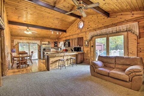 Pet-Friendly Raystown Lakefront Cabin w/ BBQ Grill Cottage in Raystown Lake