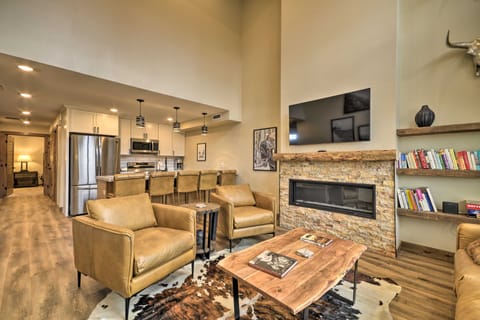 Red Lodge Townhome w/ Hot Tub & Fireplace! Condo in Red Lodge