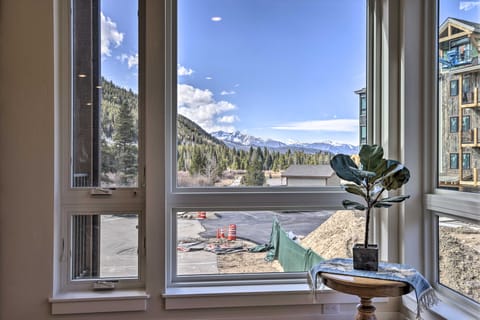 Keystone Condo w/ Balcony & Easy Mountain Access! Apartment in Keystone